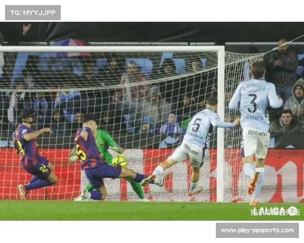 解析巴萨4-2塞尔塔一役，莱万点球、脚踢、头球三种方式完成戴帽