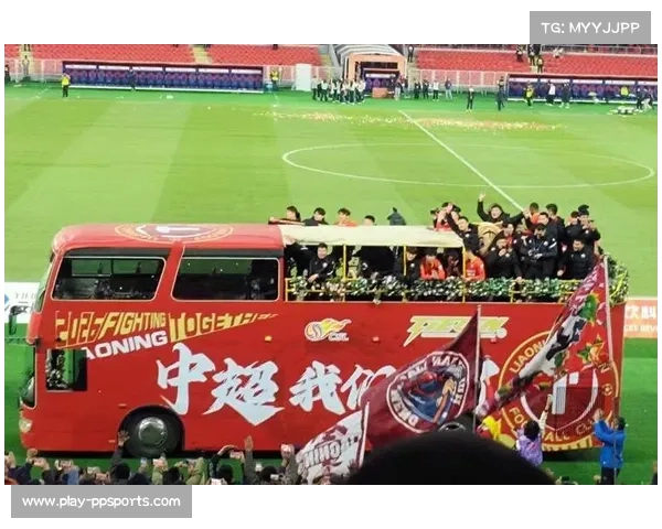 辽宁铁人队提前两轮获中甲联赛冠军并冲超成功，主帅李金羽称仅为一小步